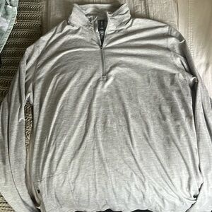 Men’s Vuori ease performance half zip pullover XL